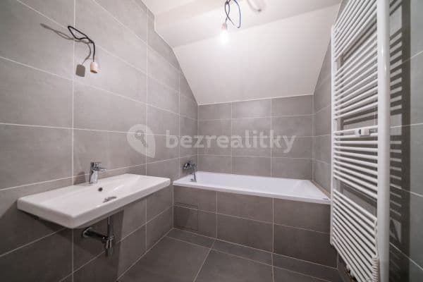 1 bedroom with open-plan kitchen flat for sale, 80 m², 