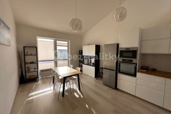 2 bedroom with open-plan kitchen flat to rent, 72 m², Příhodova, Chýně
