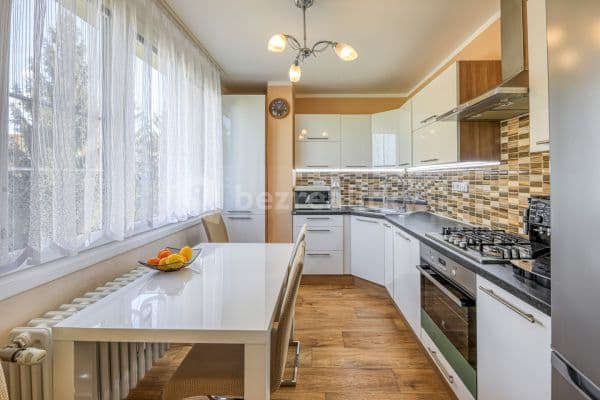 3 bedroom flat for sale, 82 m², Husova, 