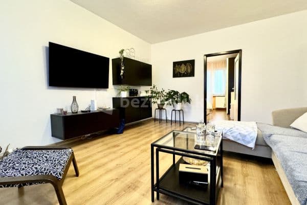 3 bedroom flat for sale, 68 m², Václava Jiřikovského, Ostrava, Moravskoslezský Region