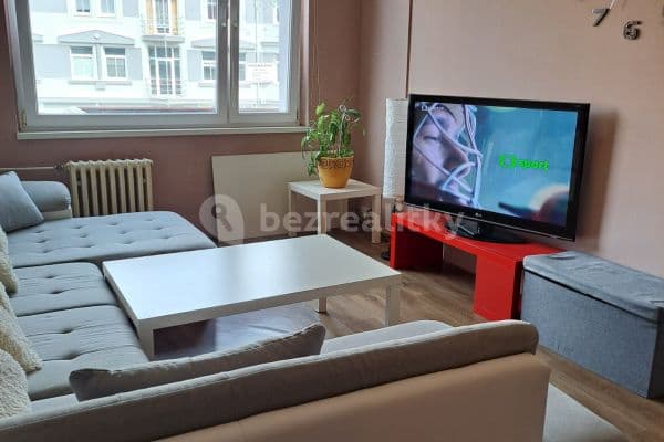 1 bedroom with open-plan kitchen flat to rent, 40 m², Vašatova, Kladno