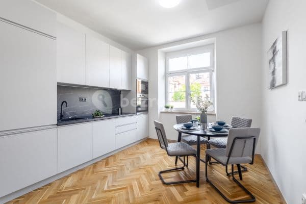 1 bedroom with open-plan kitchen flat for sale, 58 m², Dělnická, Hlavní město Praha