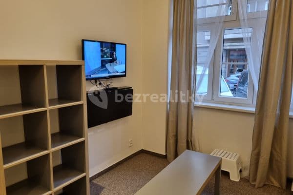 Studio flat to rent, 25 m², Poupětova, Praha Studio flat to rent, 25 m², Poupětova, Praha
