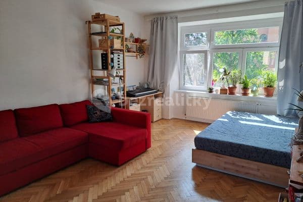 2 bedroom flat for sale, 60 m², Pešinova, Brno
