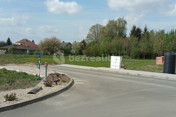 plot for sale, 1,330 m², Rokytno