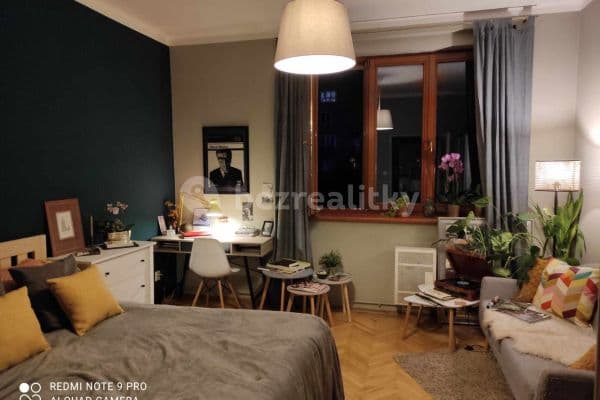 1 bedroom with open-plan kitchen flat to rent, 43 m², Pod Kynclovkou, Hlavní město Praha