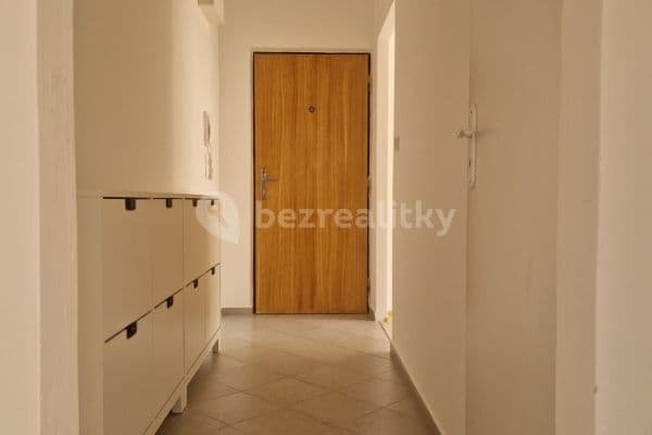 2 bedroom flat to rent, 58 m², Richtrova, Brno