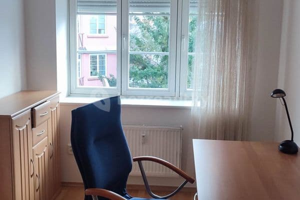 2 bedroom with open-plan kitchen flat to rent, 100 m², Pláničkova, Hlavní město Praha