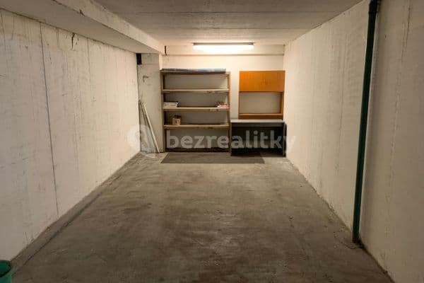 garage to rent, 20 m², Navigátorů, Prague, Prague