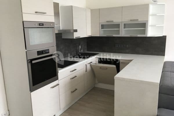 2 bedroom with open-plan kitchen flat to rent, 80 m², Jiráskova, Mnichovo Hradiště