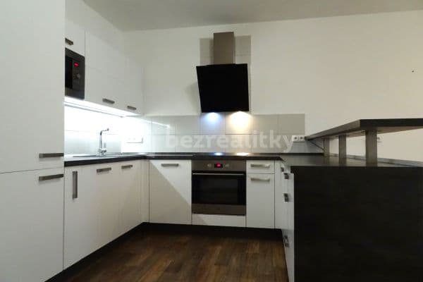 2 bedroom with open-plan kitchen flat to rent, 70 m², Masarykova, Lysá nad Labem