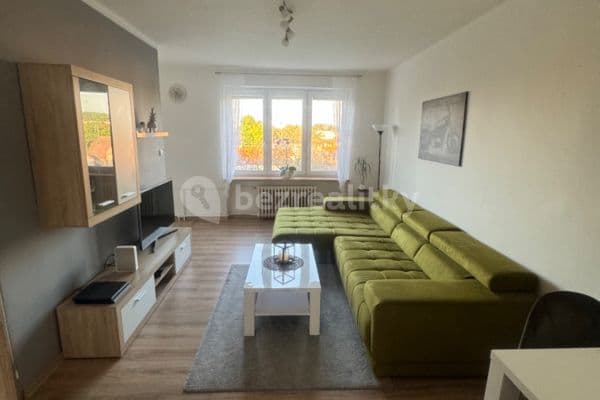 1 bedroom with open-plan kitchen flat for sale, 52 m², U Růžáku, Nymburk