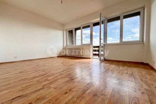 3 bedroom flat to rent, 80 m², Březinská, 