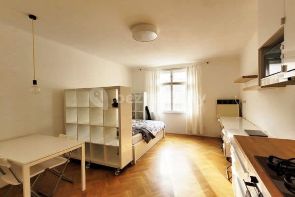 Small studio flat for sale, 30 m², Andrštova, Hlavní město Praha