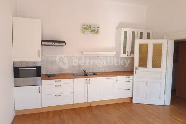 1 bedroom with open-plan kitchen flat for sale, 44 m², Jana Masaryka, Praha