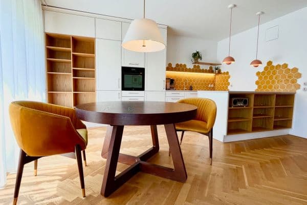 2 bedroom with open-plan kitchen flat to rent, 116 m², Sámova, Praha 2 bedroom with open-plan kitchen flat to rent, 116 m², Sámova, Praha