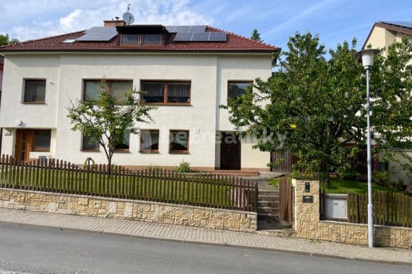 1 bedroom with open-plan kitchen flat to rent, 68 m², Potocká, Brno 1 bedroom with open-plan kitchen flat to rent, 68 m², Potocká, Brno