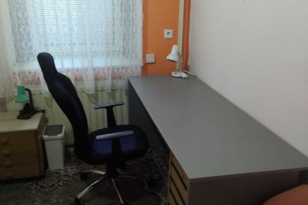 Studio flat to rent, 25 m², Husova, Pardubice Studio flat to rent, 25 m², Husova, Pardubice