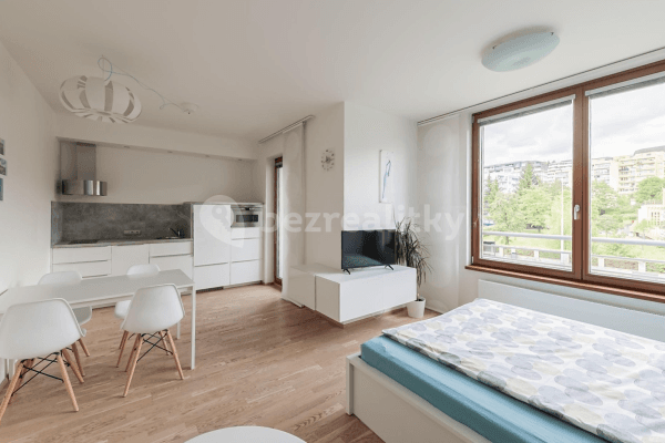 Studio flat to rent, 39 m², Patočkova, Praha Studio flat to rent, 39 m², Patočkova, Praha