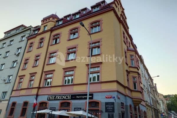 Small studio flat to rent, 28 m², Erbenova, Praha Small studio flat to rent, 28 m², Erbenova, Praha