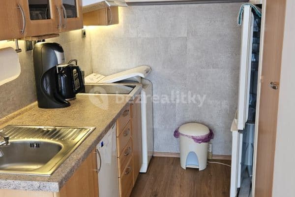 Studio flat to rent, 31 m², Na Vrších, Praha Studio flat to rent, 31 m², Na Vrších, Praha