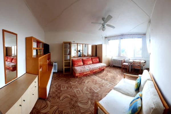 Studio flat to rent, 27 m², Dubrovnická, Praha Studio flat to rent, 27 m², Dubrovnická, Praha