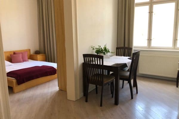 1 bedroom with open-plan kitchen flat to rent, 43 m², Na Bělidle, Praha 1 bedroom with open-plan kitchen flat to rent, 43 m², Na Bělidle, Praha
