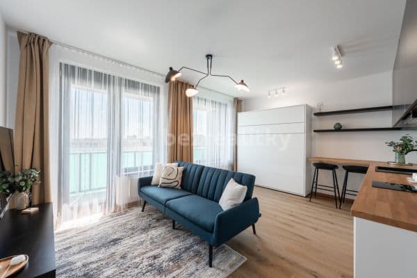 Studio flat to rent, 32 m², Praha Studio flat to rent, 32 m², Praha