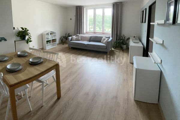 3 bedroom with open-plan kitchen flat to rent, 82 m², Záběhlická, Praha 3 bedroom with open-plan kitchen flat to rent, 82 m², Záběhlická, Praha
