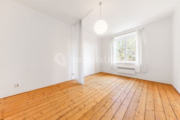 Studio flat to rent, 29 m², Černokostelecká, Praha Studio flat to rent, 29 m², Černokostelecká, Praha
