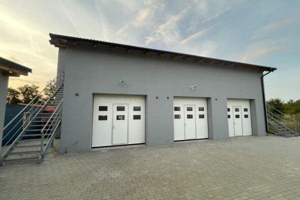 non-residential property to rent, 65 m², Rostoklaty non-residential property to rent, 65 m², Rostoklaty