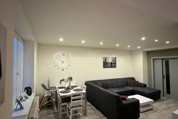 2 bedroom with open-plan kitchen flat to rent, 78 m², Legionářů, Příbram 2 bedroom with open-plan kitchen flat to rent, 78 m², Legionářů, Příbram