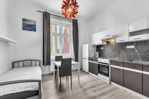 Small studio flat to rent, 22 m², Pod Strašnickou vinicí, Praha Small studio flat to rent, 22 m², Pod Strašnickou vinicí, Praha