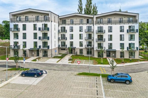 Studio flat to rent, 26 m², U benaru, Slaný Studio flat to rent, 26 m², U benaru, Slaný