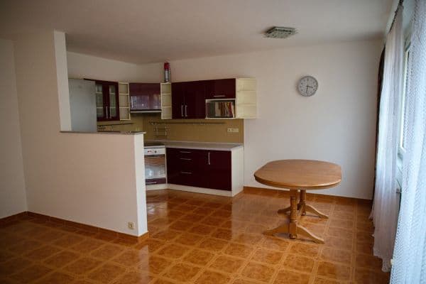 3 bedroom flat to rent, 68 m², Přímětická, Praha 3 bedroom flat to rent, 68 m², Přímětická, Praha