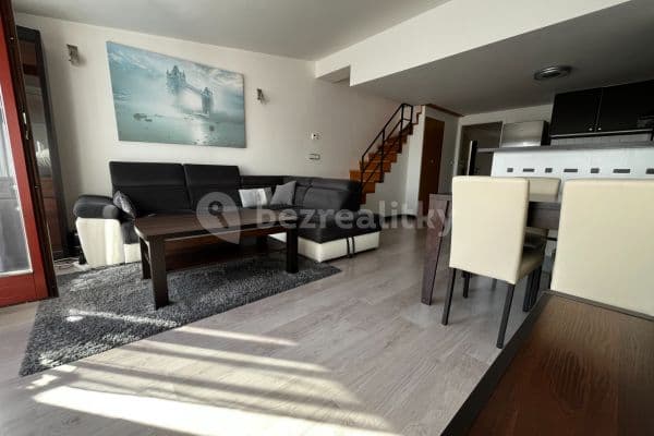 2 bedroom with open-plan kitchen flat to rent, 80 m², Křenová, Brno 2 bedroom with open-plan kitchen flat to rent, 80 m², Křenová, Brno