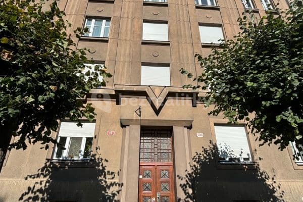 2 bedroom with open-plan kitchen flat for sale, 108 m², Raisova, Plzeň, Plzeňský Region 2 bedroom with open-plan kitchen flat for sale, 108 m², Raisova, Plzeň, Plzeňský Region