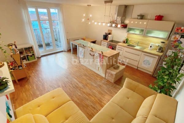 2 bedroom with open-plan kitchen flat to rent, 82 m², Buchovcova, Praha 2 bedroom with open-plan kitchen flat to rent, 82 m², Buchovcova, Praha