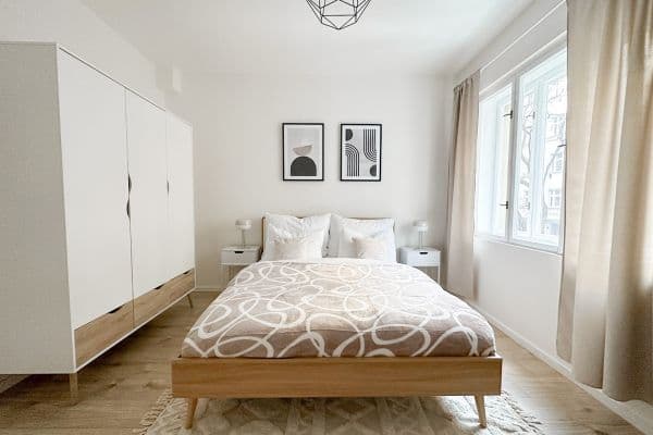 1 bedroom with open-plan kitchen flat to rent, 43 m², Biskupcova, Praha 1 bedroom with open-plan kitchen flat to rent, 43 m², Biskupcova, Praha
