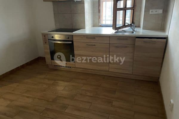 1 bedroom with open-plan kitchen flat to rent, 50 m², Sušilovo náměstí, Rousínov 1 bedroom with open-plan kitchen flat to rent, 50 m², Sušilovo náměstí, Rousínov