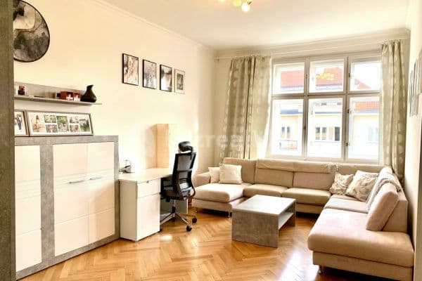 Flat to rent Flat to rent