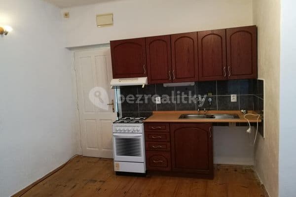 1 bedroom with open-plan kitchen flat to rent, 40 m², Hálkova, Pečky 1 bedroom with open-plan kitchen flat to rent, 40 m², Hálkova, Pečky