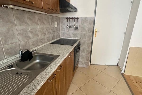 1 bedroom flat to rent, 40 m², Hartigova, Praha 1 bedroom flat to rent, 40 m², Hartigova, Praha