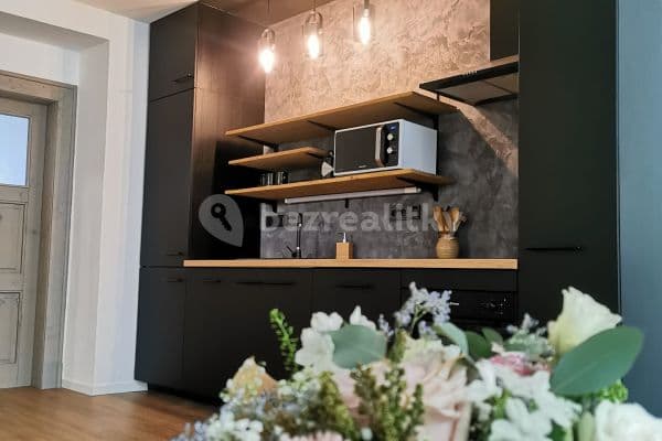 2 bedroom with open-plan kitchen flat to rent, 73 m², Husova, Čáslav 2 bedroom with open-plan kitchen flat to rent, 73 m², Husova, Čáslav
