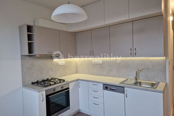 1 bedroom flat to rent, 42 m², třída Edvarda Beneše, Hradec Králové 1 bedroom flat to rent, 42 m², třída Edvarda Beneše, Hradec Králové