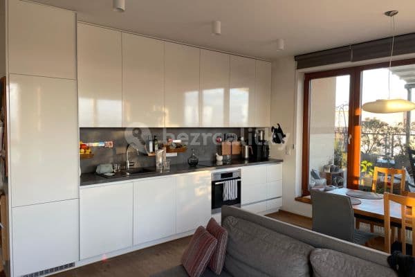 1 bedroom with open-plan kitchen flat to rent, 102 m², Kejhova, Hlavní město Praha 1 bedroom with open-plan kitchen flat to rent, 102 m², Kejhova, Hlavní město Praha
