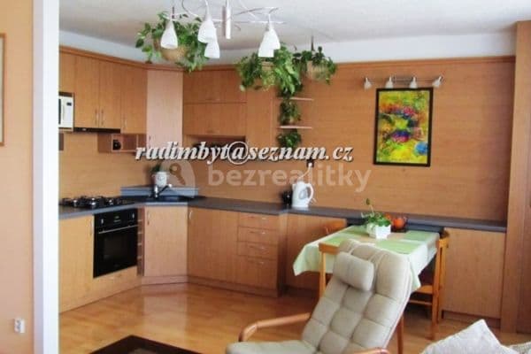 3 bedroom with open-plan kitchen flat to rent, 90 m², Radimovická, Praha 3 bedroom with open-plan kitchen flat to rent, 90 m², Radimovická, Praha