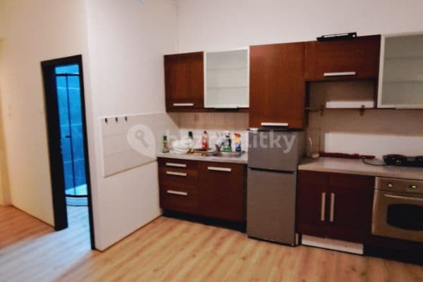 Studio flat to rent, 30 m², U Křížku, Hlavní město Praha Studio flat to rent, 30 m², U Křížku, Hlavní město Praha