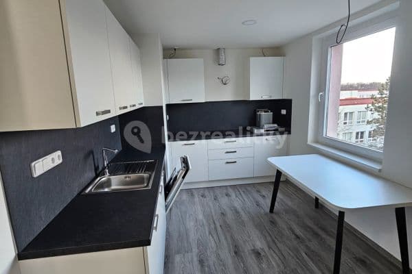 3 bedroom flat to rent, 68 m², Na Křivině, Praha 3 bedroom flat to rent, 68 m², Na Křivině, Praha