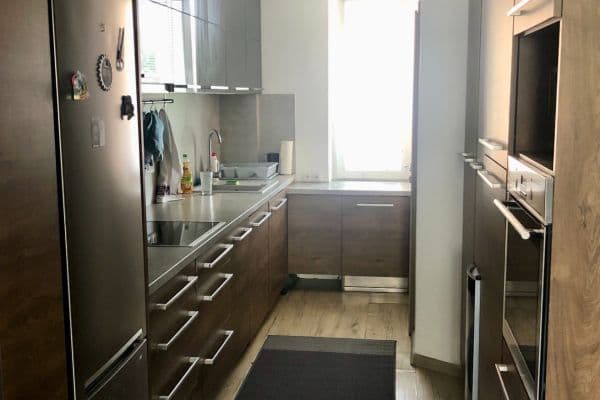 1 bedroom with open-plan kitchen flat to rent, 53 m², Macanova, Pardubice 1 bedroom with open-plan kitchen flat to rent, 53 m², Macanova, Pardubice